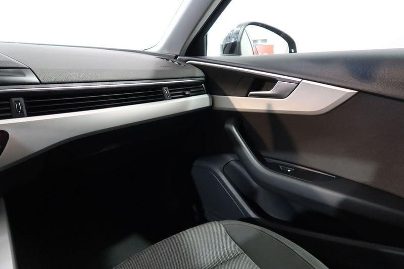 Audi A4 A4 Avant 35 2.0 tfsi mhev 150cv s-tronic