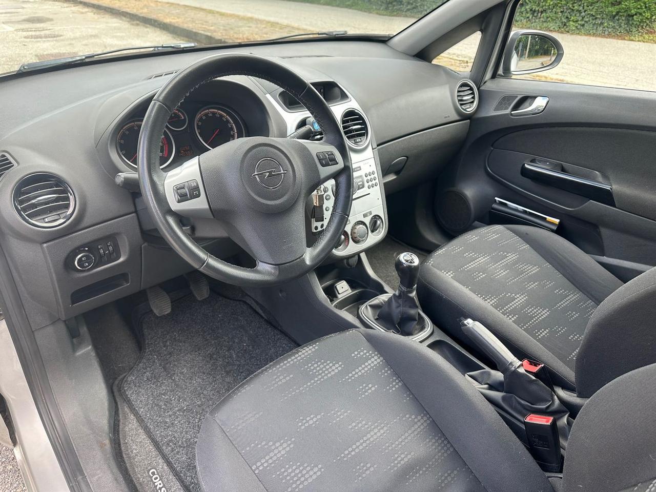 Opel Corsa Cosmo 1.2 Eco FLEX #6774