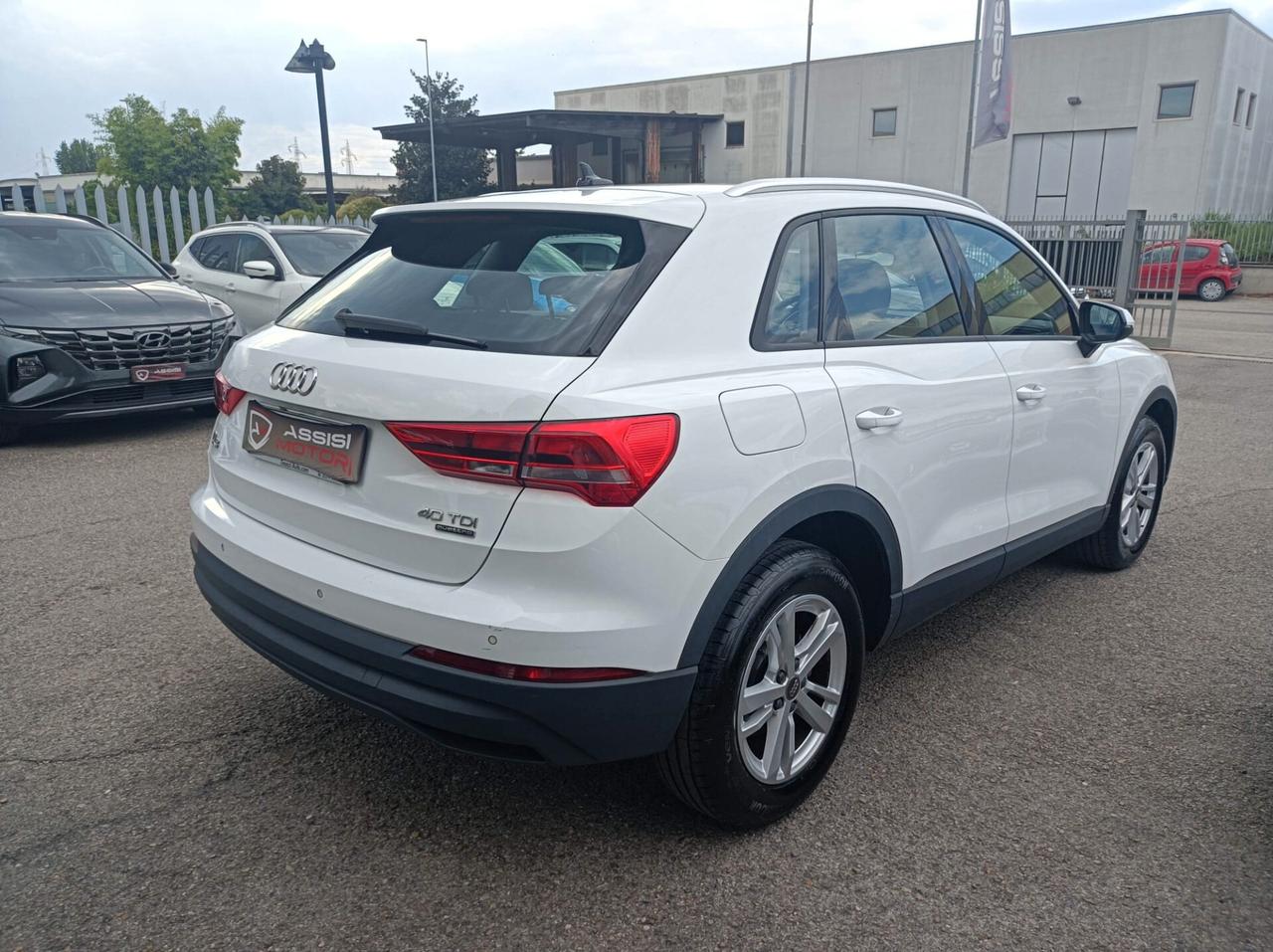 Audi Q3 40 TDI quattro S tronic Business Advanced