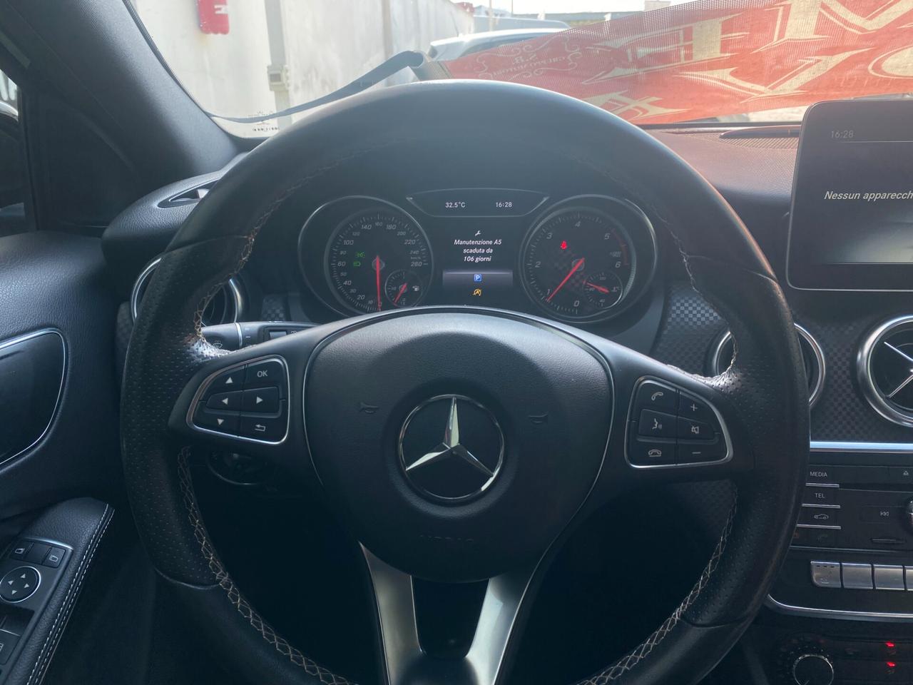 Mercedes-benz A 180D 2017 FULL OPT.