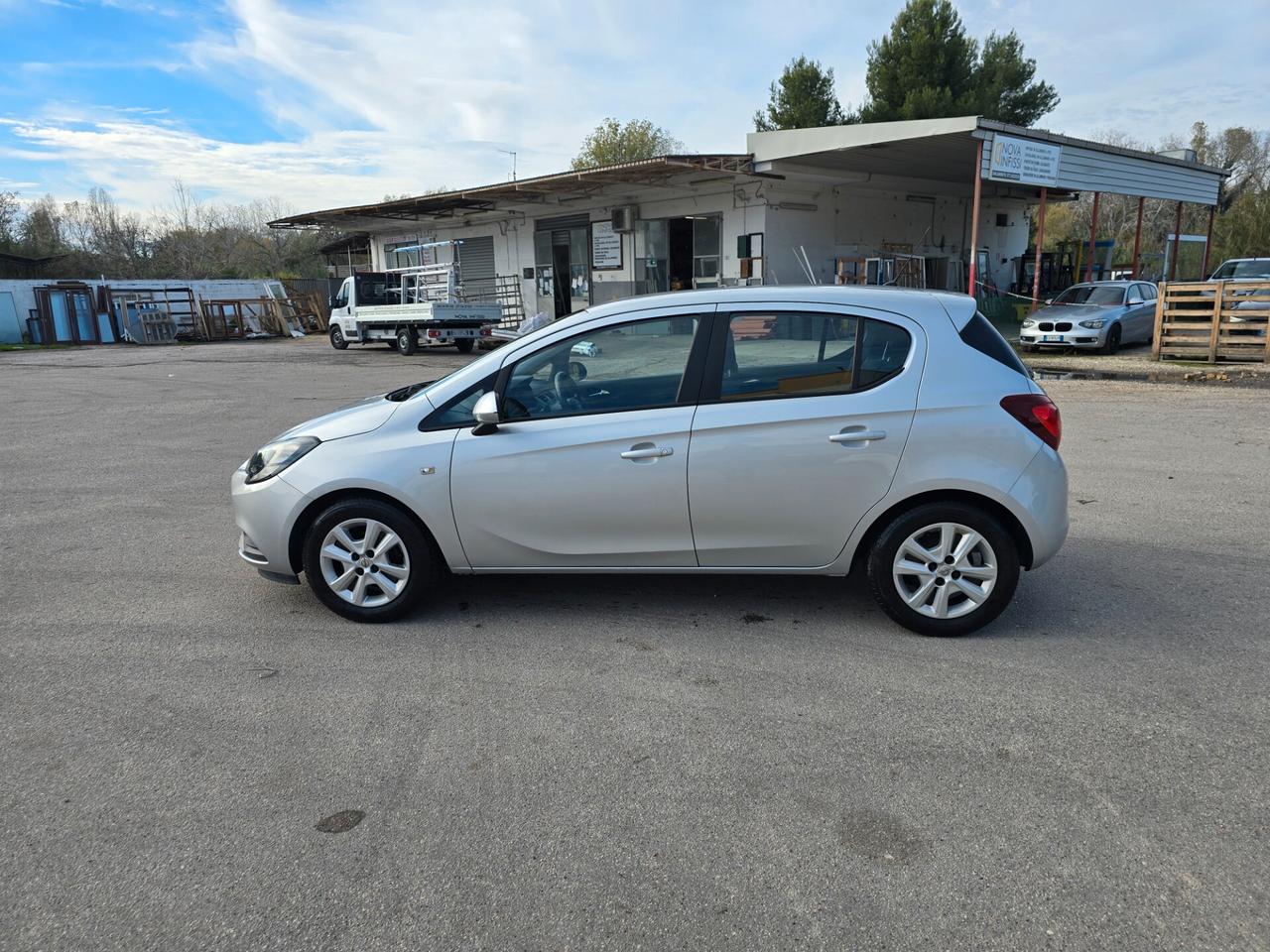 Opel Corsa 1.4 90CV GPL Tech 5 porte n-Joy