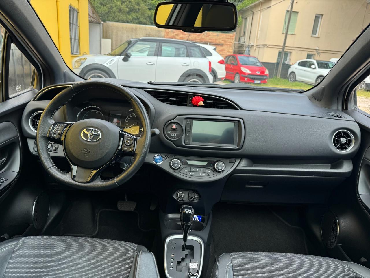 TOYOTA YARIS 2019 FULL OPTIONAL TETTO GARANZIA 2034 CASA MADRE