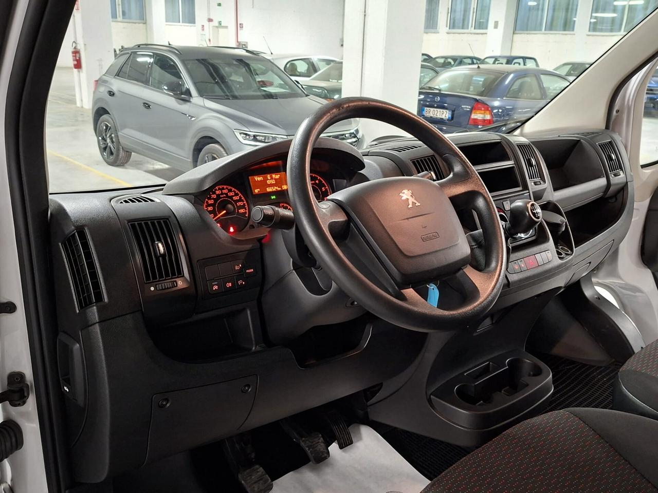 Peugeot Boxer 330 2.2 BlueHDi 140CV L1H1 Furgone