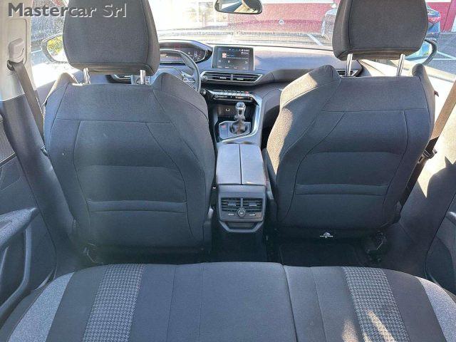 PEUGEOT 3008 3008 1.5 bluehdi Business tg: FT845ET