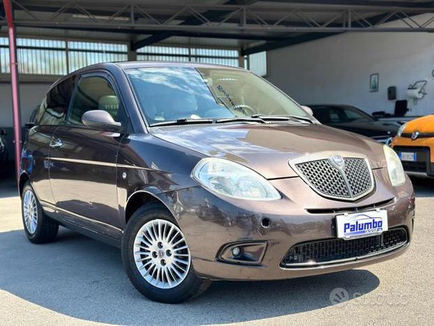 LANCIA Ypsilon VERSIONE VERSUS-CAMBIO-AUTOMATICO