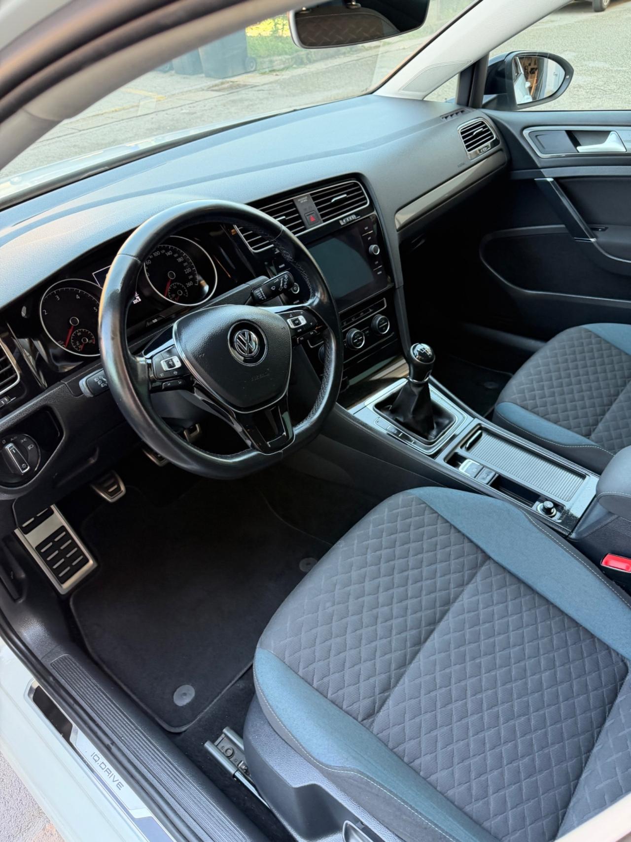 Volkswagen Golf 1.6 TDI 115 CV 5p. Business BlueMotion Technology