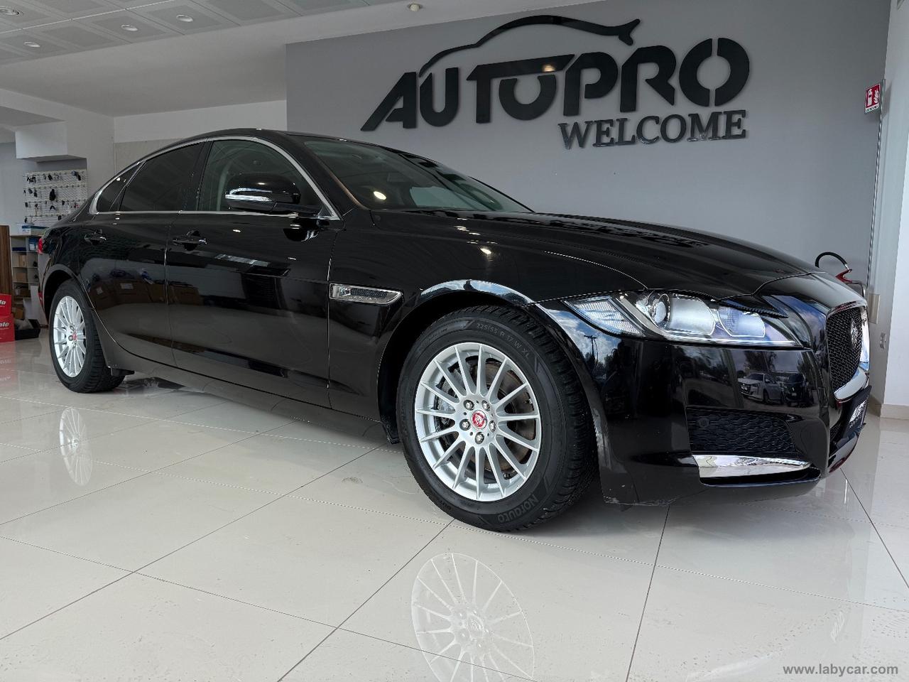JAGUAR XF 2.0 D 180 CV aut. Pure