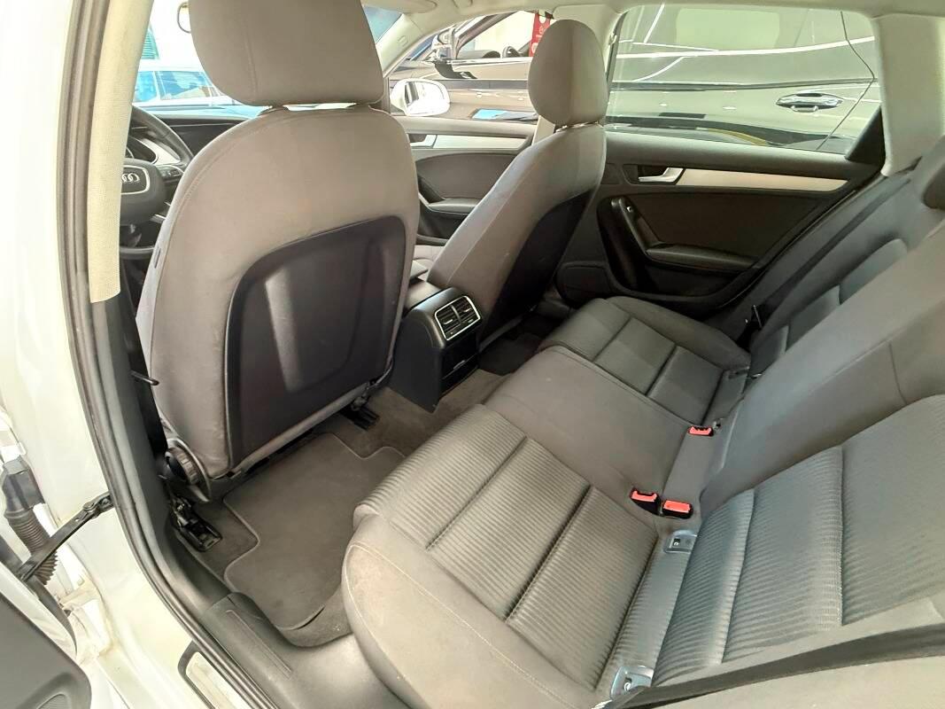 Audi A4 AUDI A4 STATION 2.0 tdi Ambiente 120cv