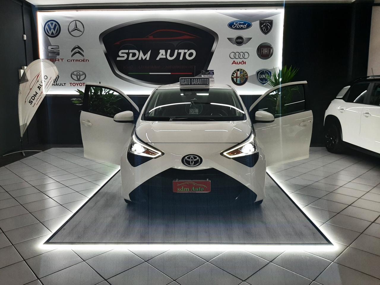 Toyota Aygo 1.0 VVT-i 69 CV 5 porte x-business
