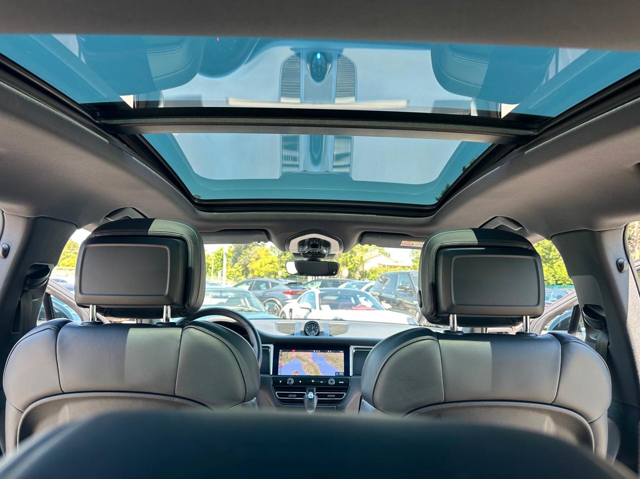 Porsche Macan 2.0 /tetto/pasm/carplay/full