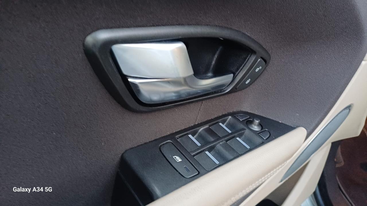 Land Rover Range Evoque 2.2 TD4 5p. Prestige