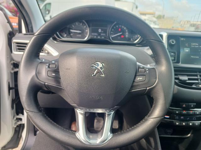 PEUGEOT 208 1° serie PureTech 82 5 porte Allure