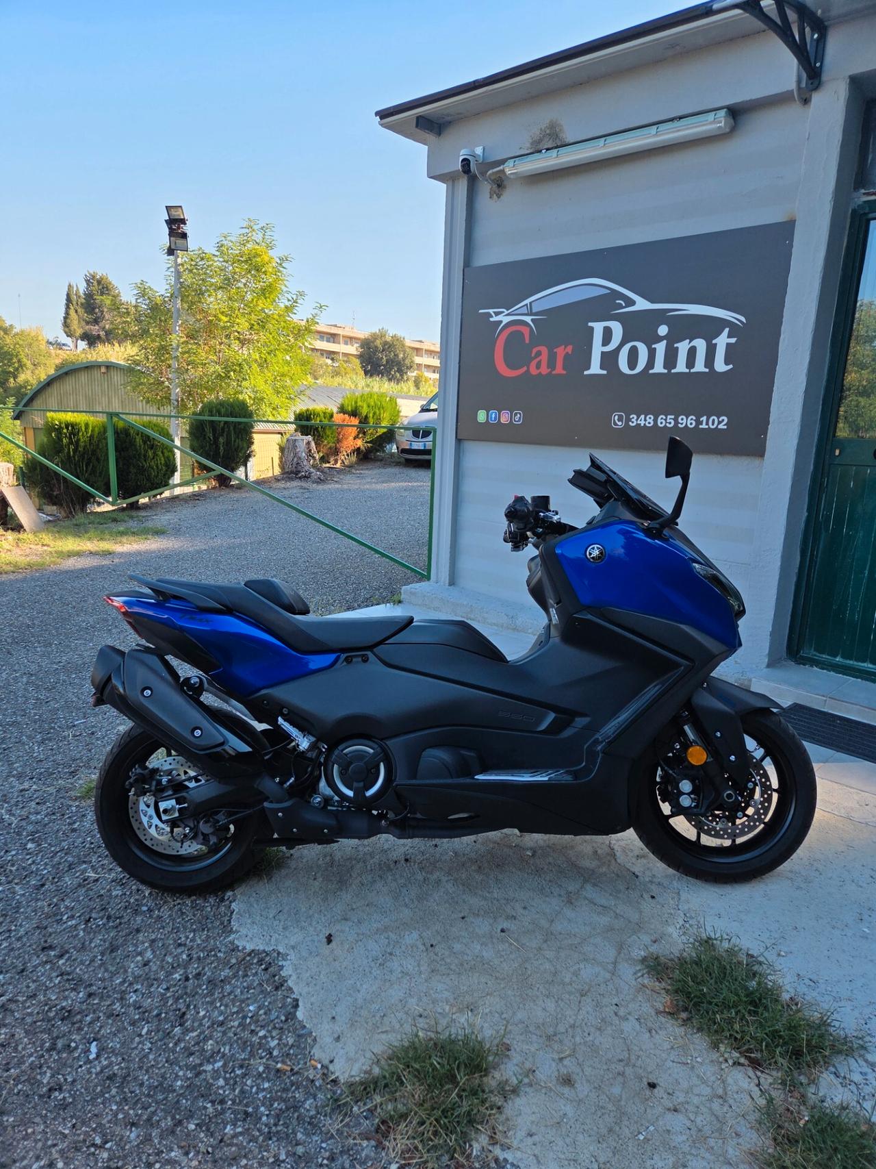 Yamaha T Max 560