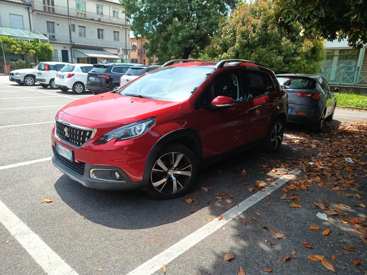 Peugeot 2008 BlueHDi 100 Allure