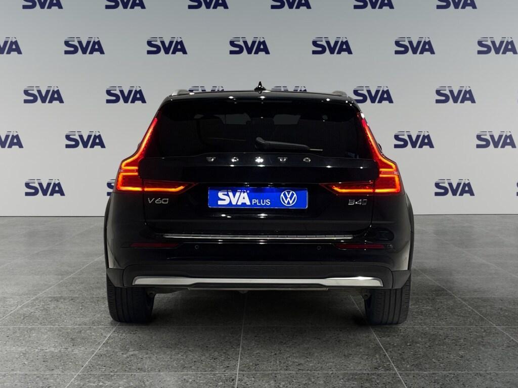 Volvo V60 Cross Country 2.0d b4 197CV Autom. AWD Plus (MHEV) - GANCIO TRAINO