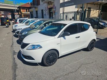 Lancia Ypsilon 1.0 FireFly 5 porte S&S Hybrid Ecoc