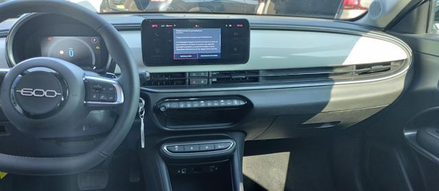 FIAT 600 Hybrid 110 CV DCT MHEV