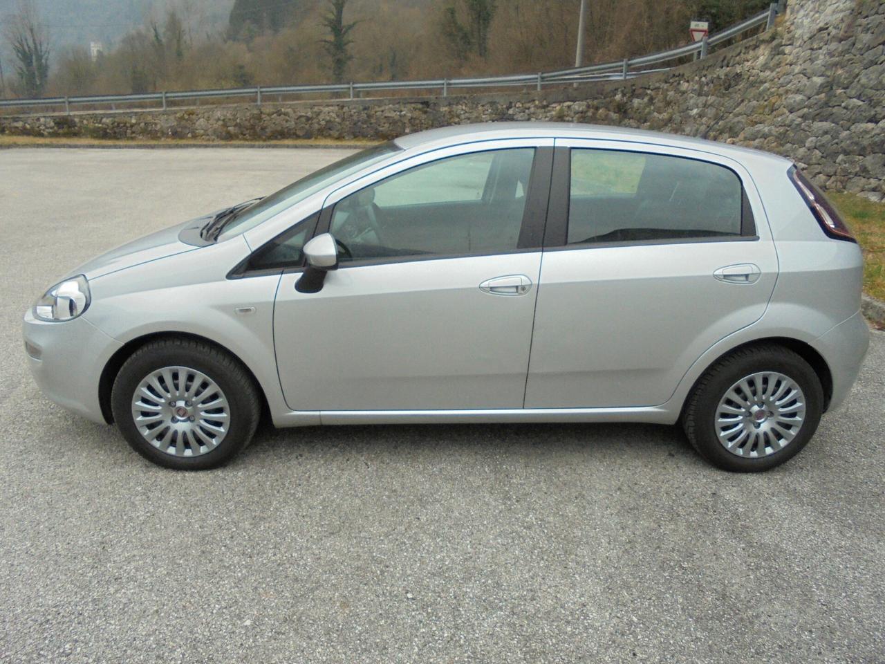 FIAT PUNTO EVO STREET 1.3 M-jet 5P - UNIPROPRIETARIO- NEOPATENTATI