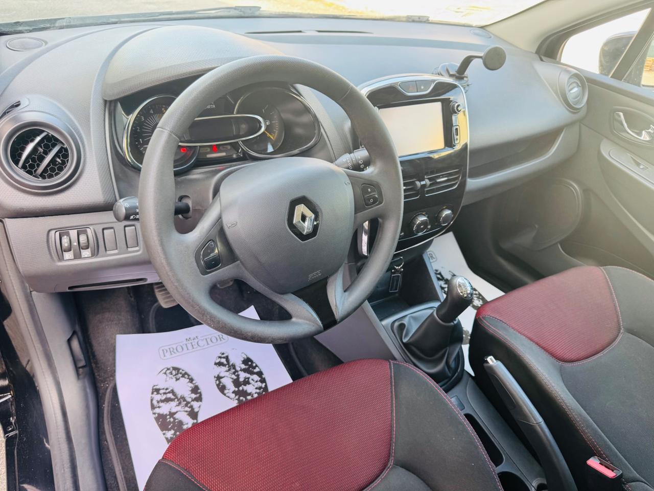 Renault Clio 1.5 dCi 2015 140.000Km neo patentati