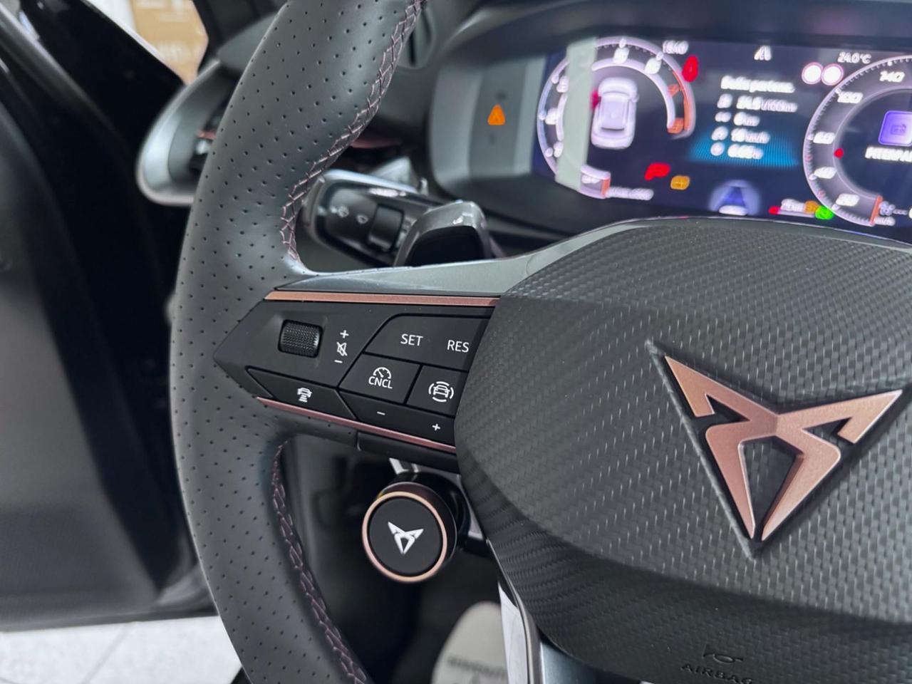 CUPRA Terramar 1.5 Hybrid DSG - MOONLIGHT DESIGN + PACK EDGE