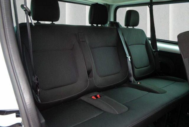 RENAULT Trafic 2000 DCI ZEN 120 CV L2H1 9 POSTI