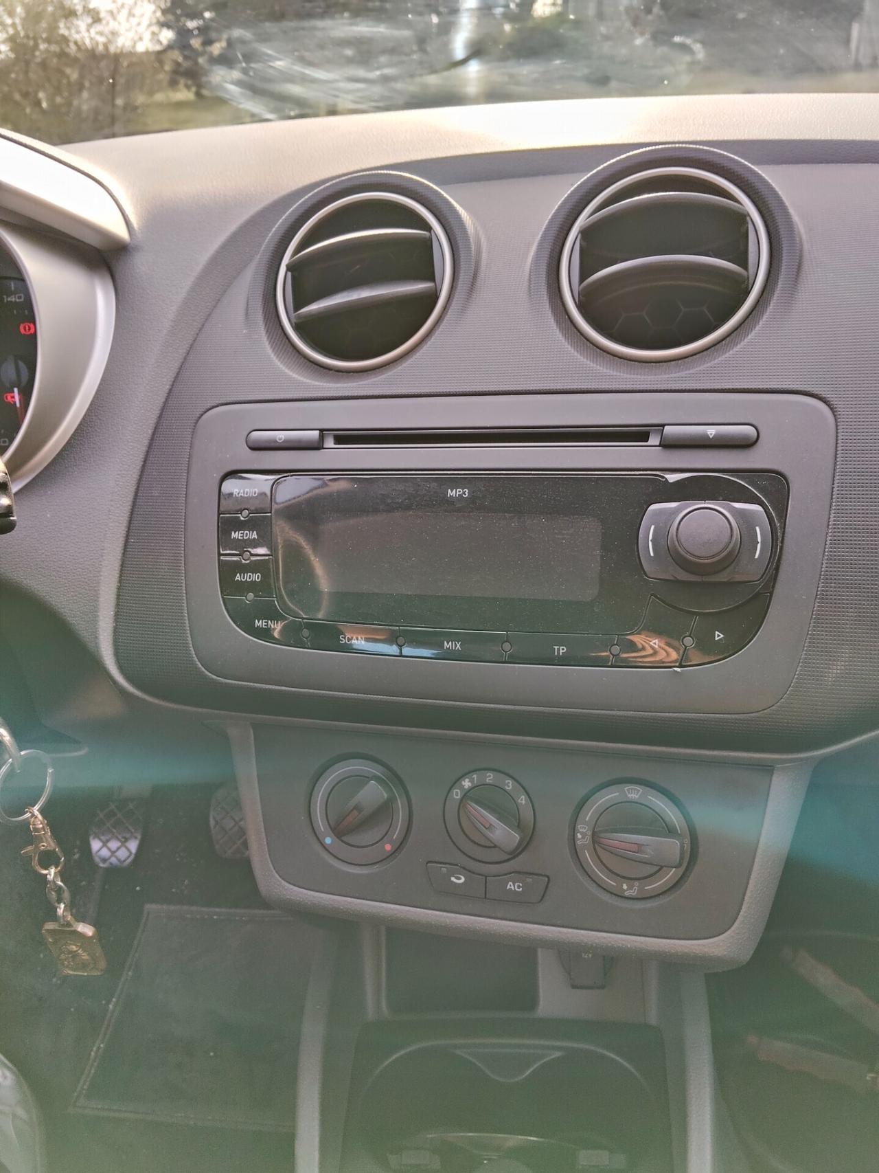 Seat Ibiza ST 1.2 TDI 2011