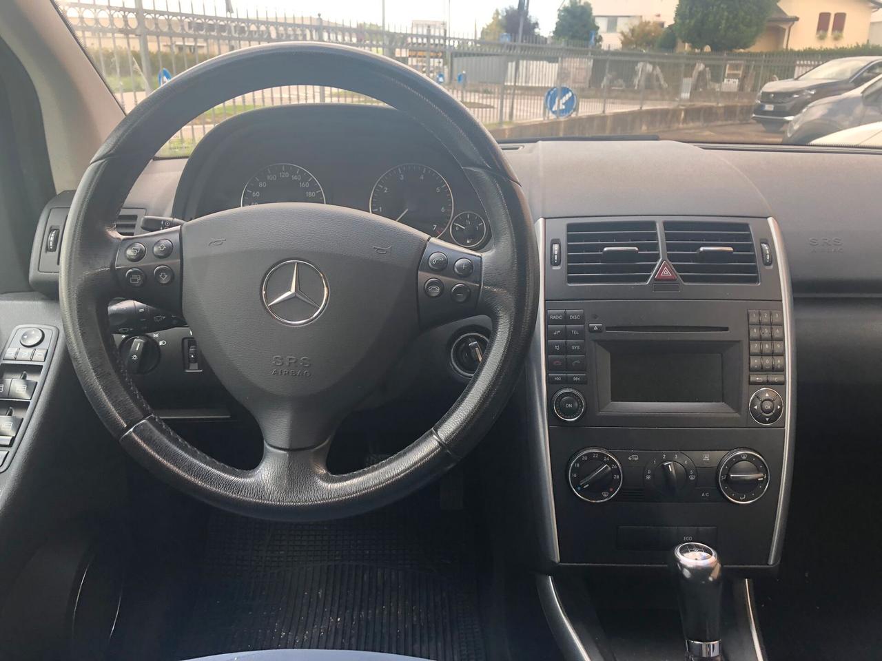 Mercedes-benz A 160 BlueEFFICIENCY Avantgarde