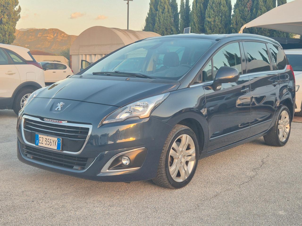 Peugeot 5008 1.6 HDi 120 EAT6 Allure 7 POSTI