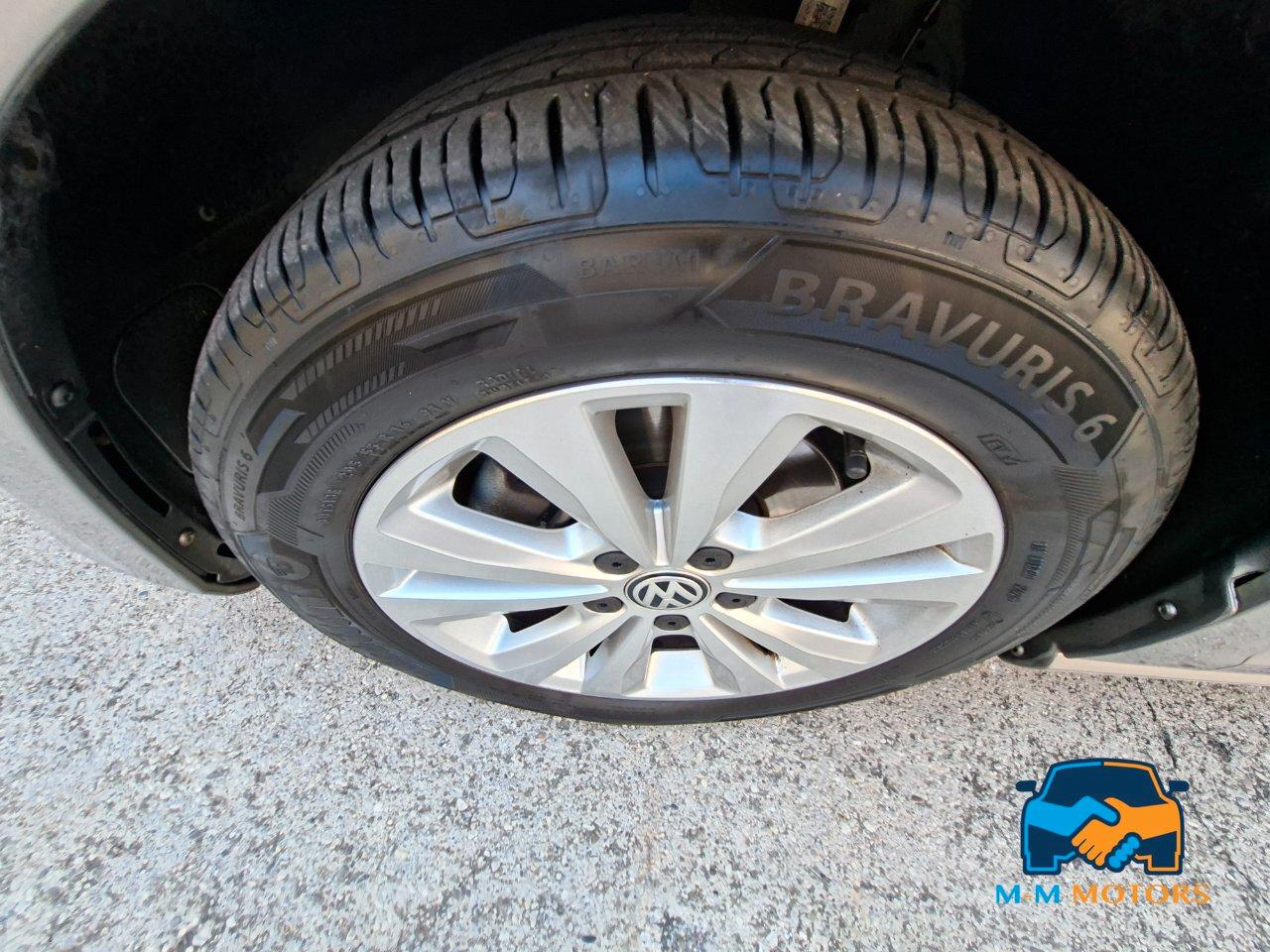 Volkswagen Golf 5 Porte Golf 5p 1.6 tdi 110cv dsg neo patentati