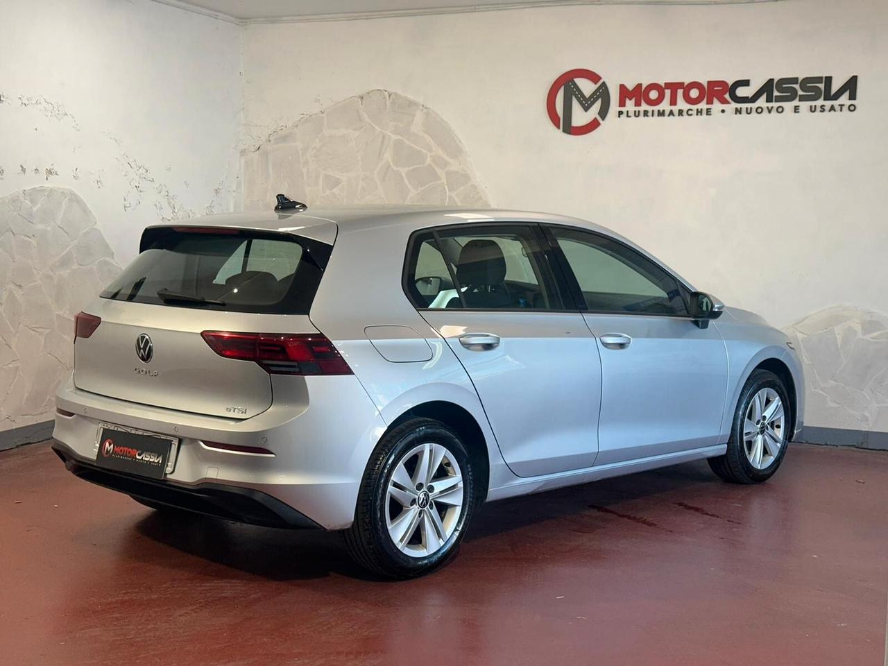Volkswagen Golf 1.0 eTSI EVO DSG Life AUTOMATICA