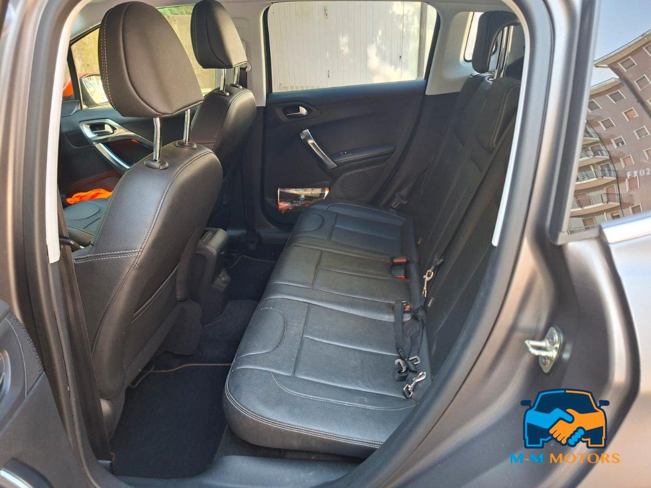 Peugeot 2008 2008 1.6 bluehdi Black Matt 120cv