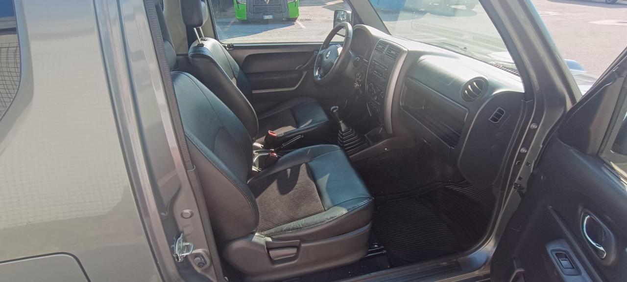Suzuki Jimny 1.5 DDiS cat 4WD JLX Più