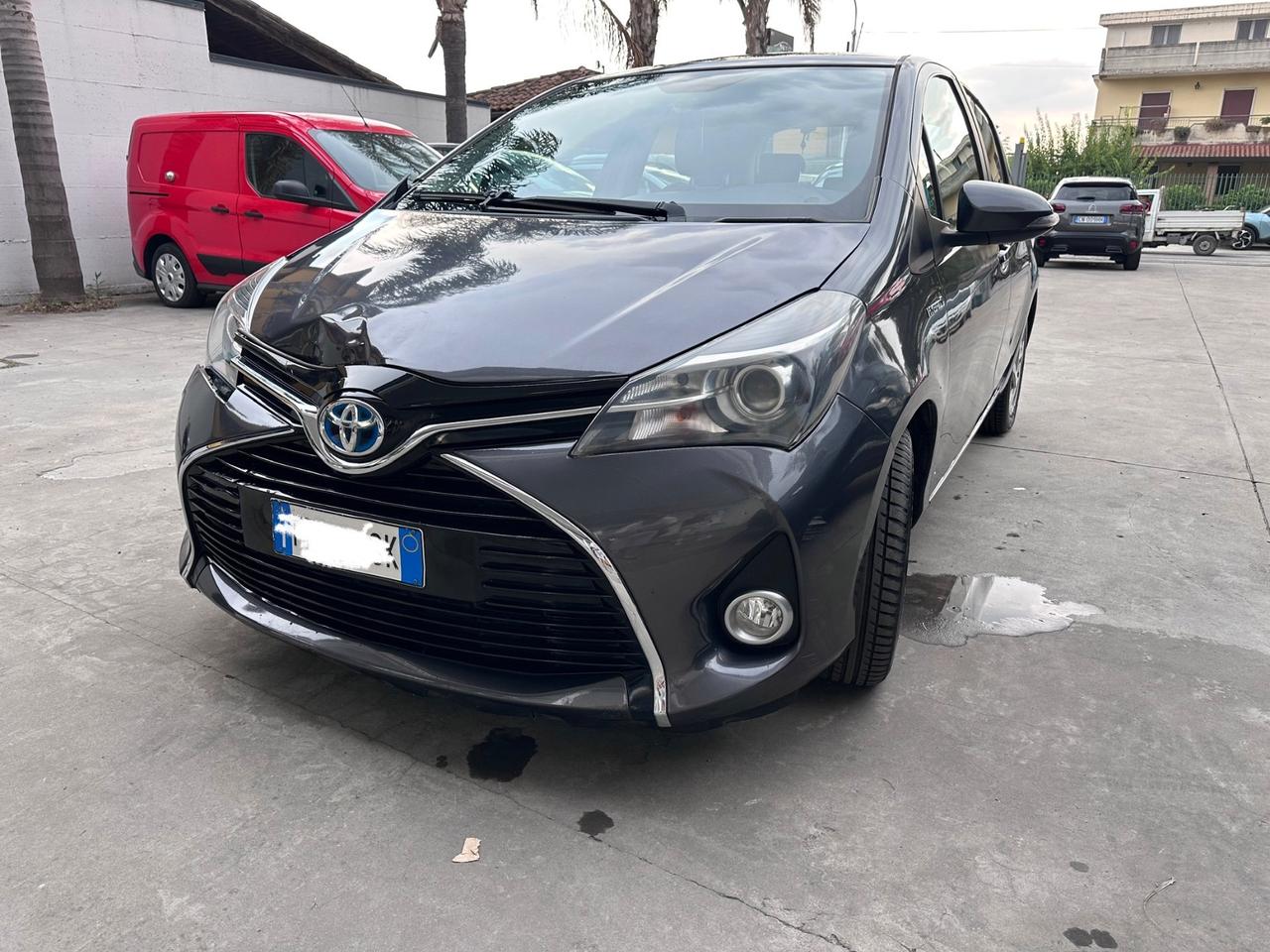 Toyota Yaris 1.5 Hybrid 5 porte Business