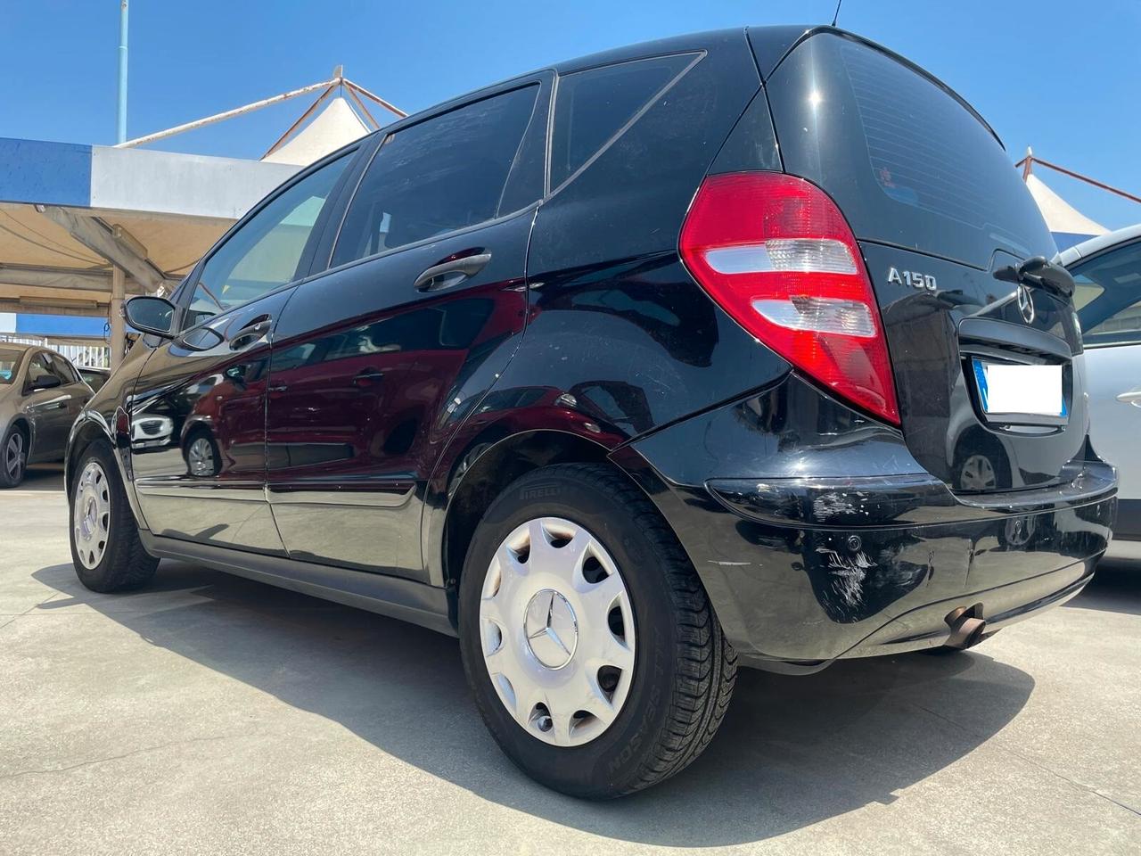 MERCEDES A150 1,5 BENZ.