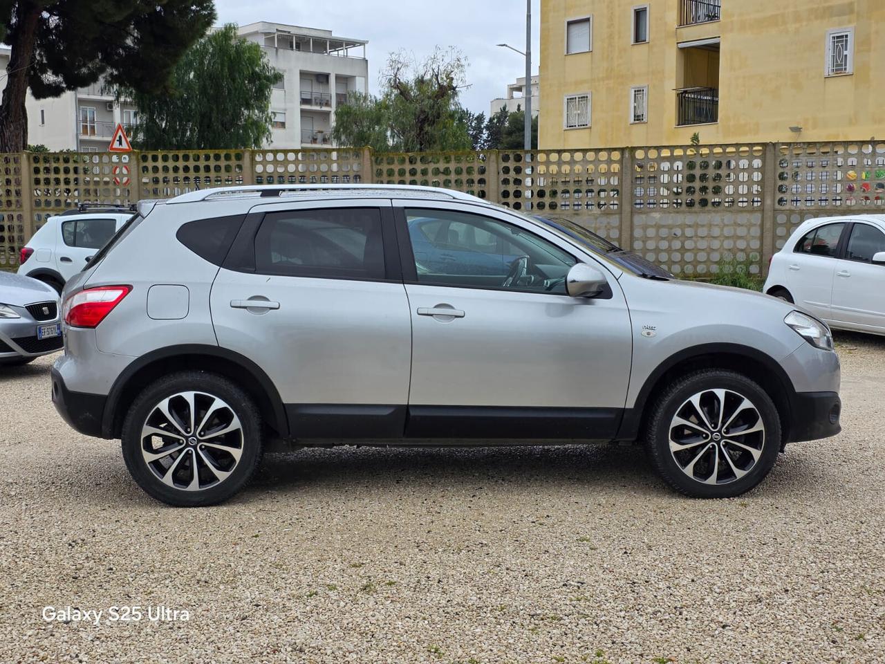 Nissan Qashqai 1.6 dCi DPF Tekna 2012
