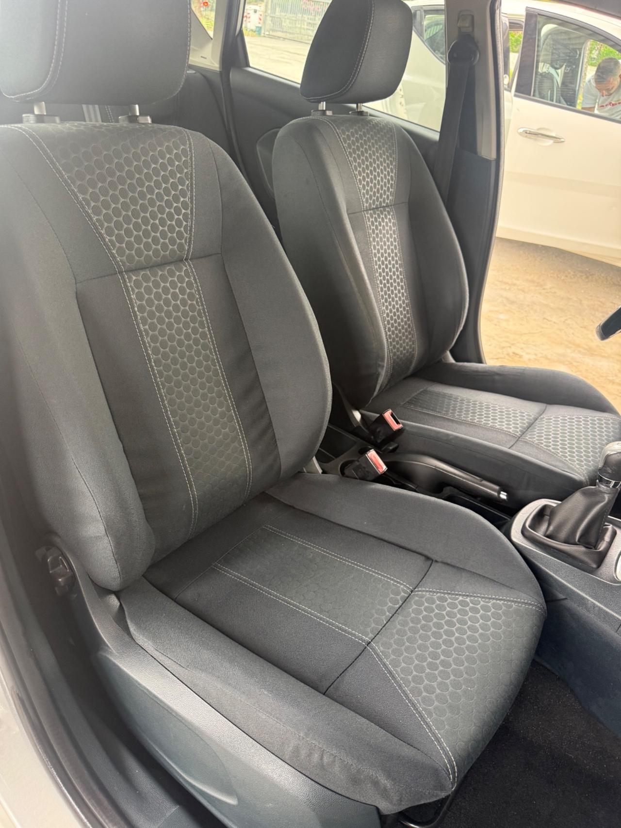 Ford Fiesta Diesel titanium 1.4 TDCi NEOPATENTATI