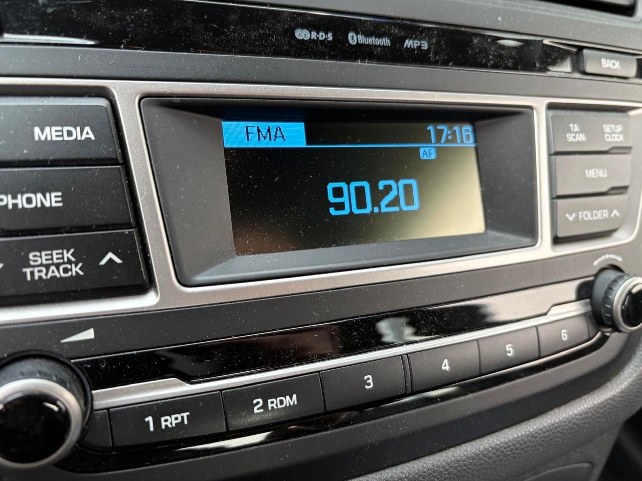 Hyundai i20 BLACKLINE 1.2 75 CV 5 porte UNICO PR.