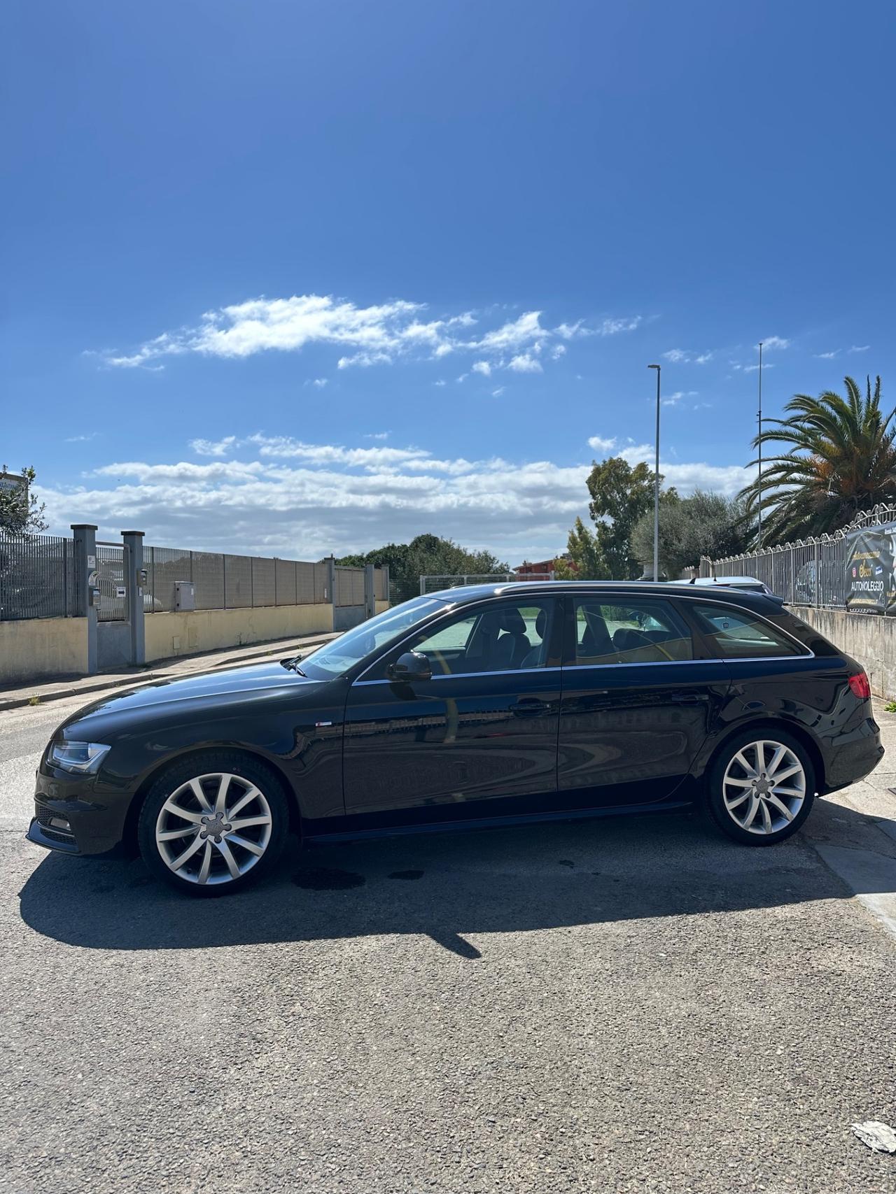 Audi A4 S-line 2.0 150cv