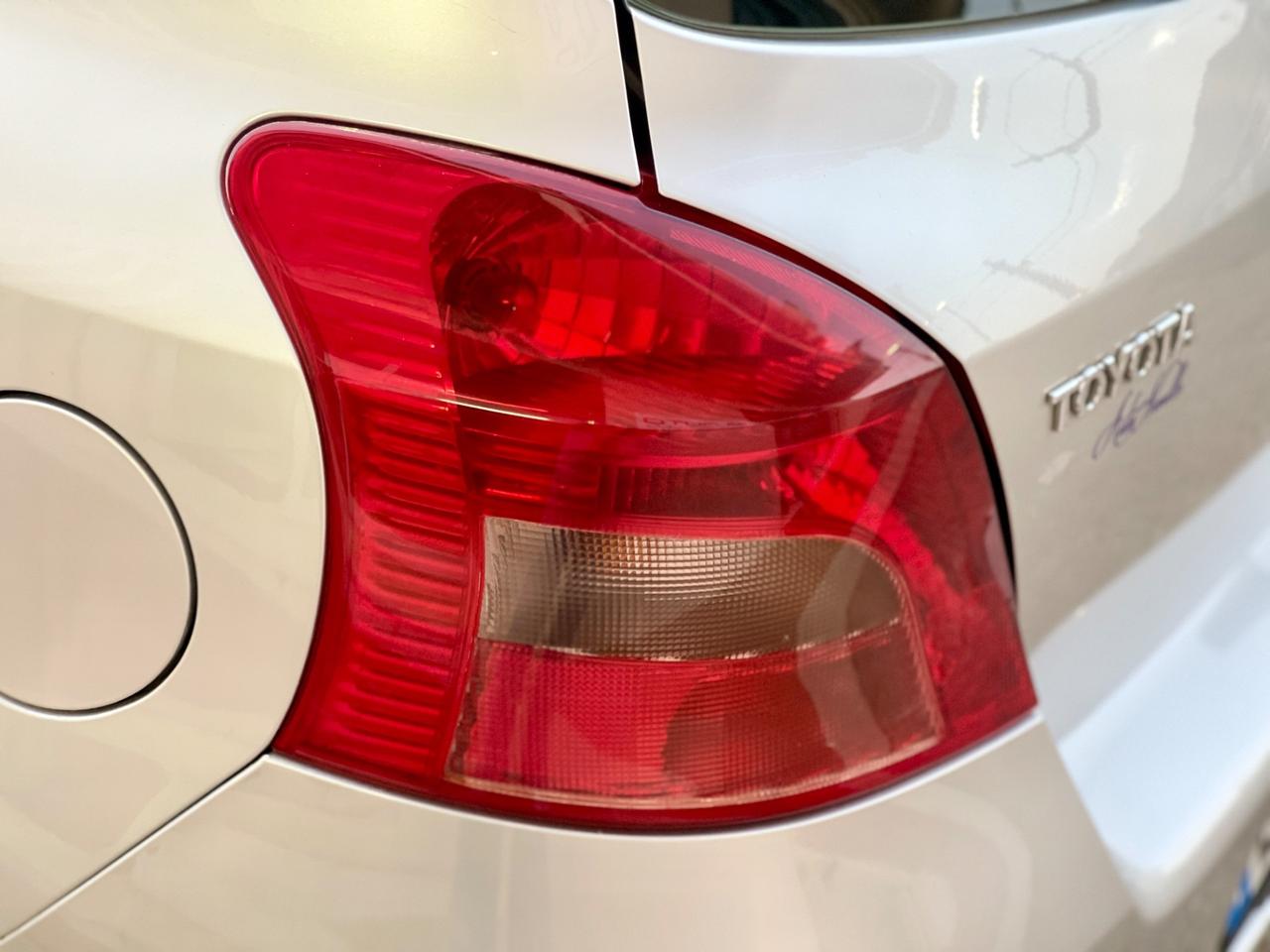 Toyota Yaris 1.0 5 porte Now