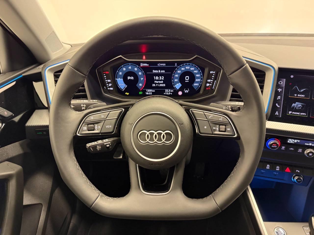 AUDI A1 ALLSTREET 30 TFSI S-TRONIC IDENTITY CONTRAST