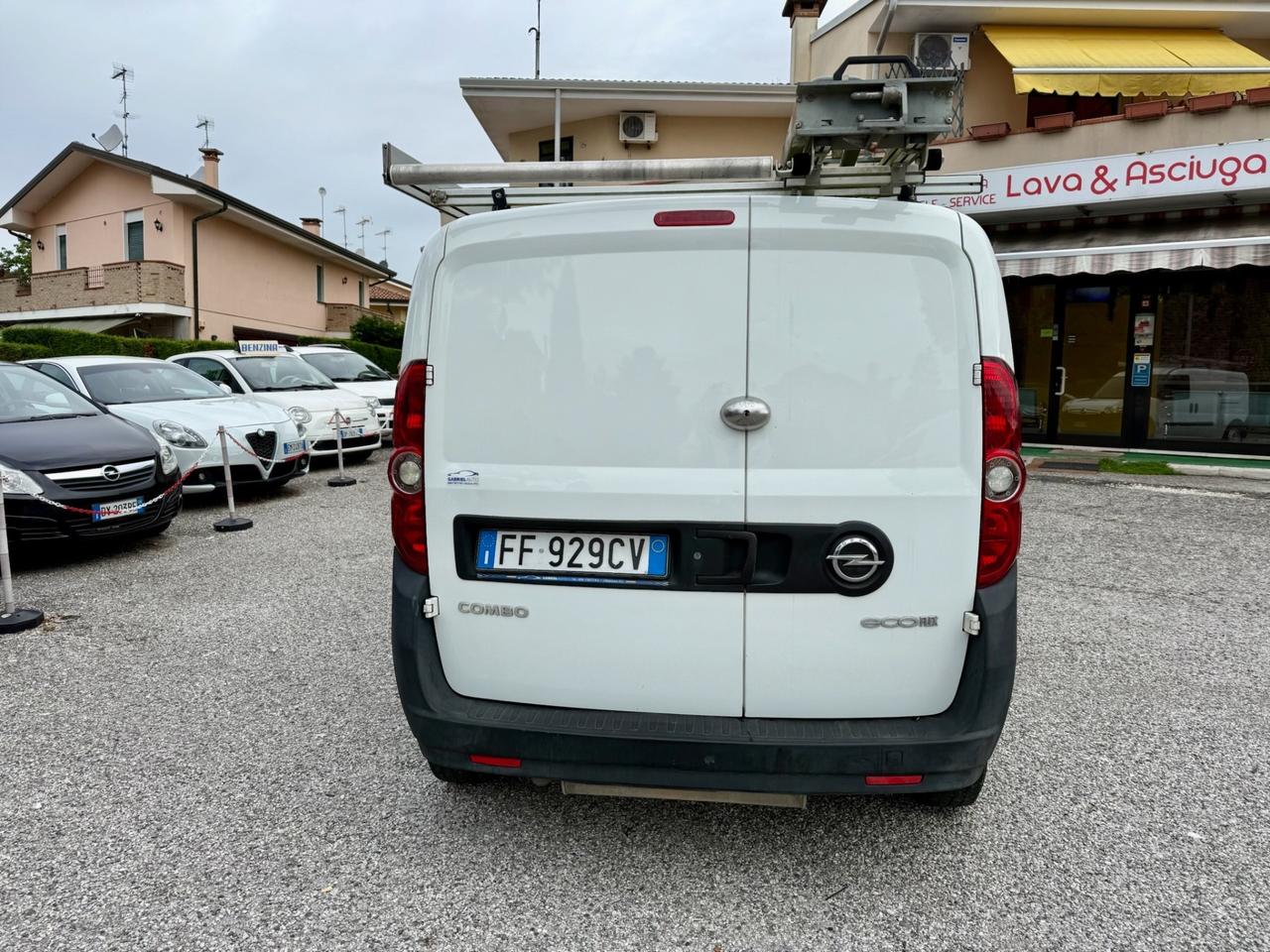 Opel Combo 1.4 Turbo EcoM Ok NEOPATENTATI