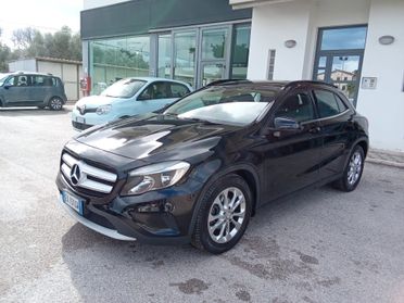 MERCEDES GLA 200D PREMIUM MAN MY14 5P