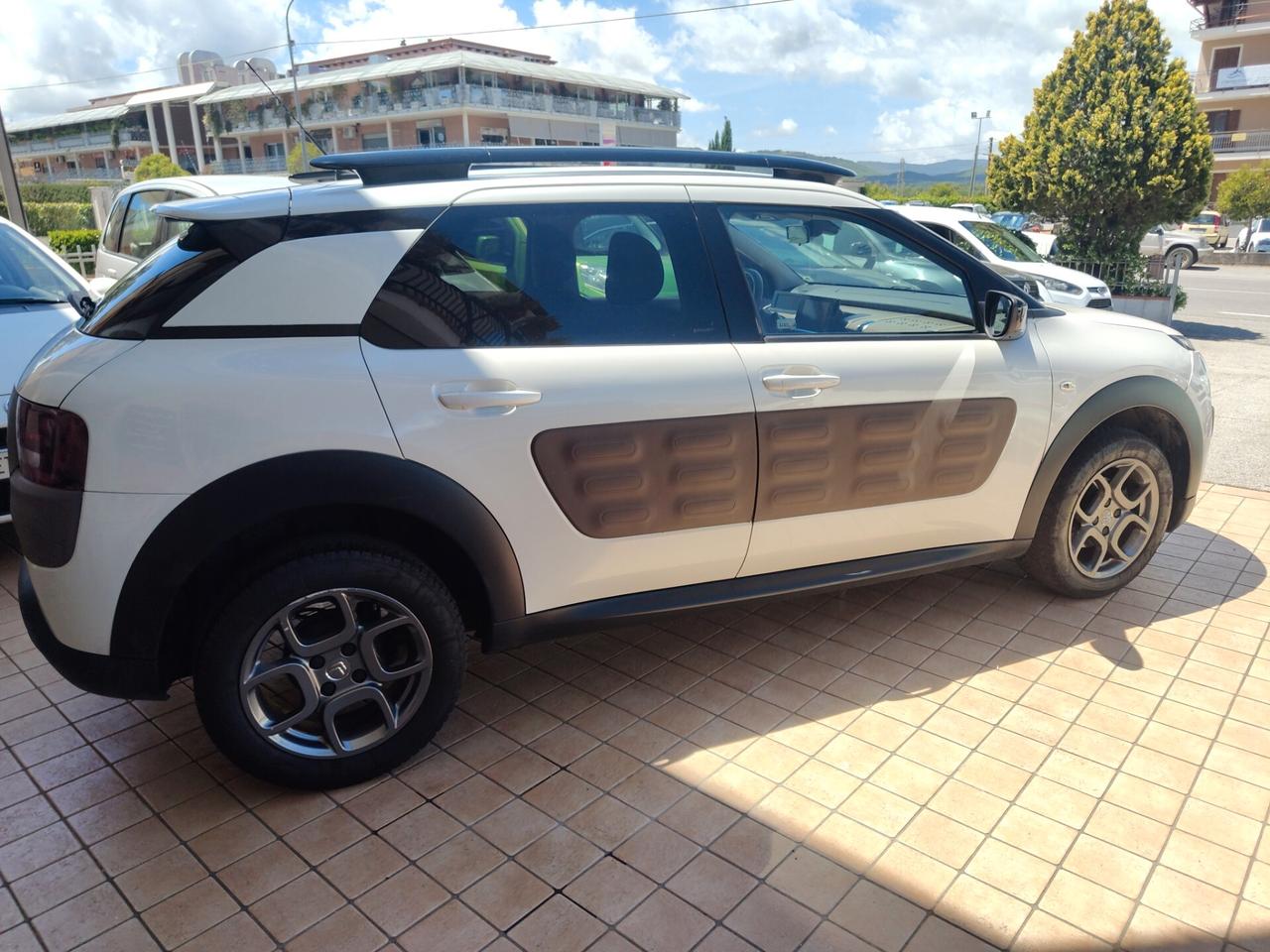 Citroen C4 Cactus BlueHDi 100 S&S Shine