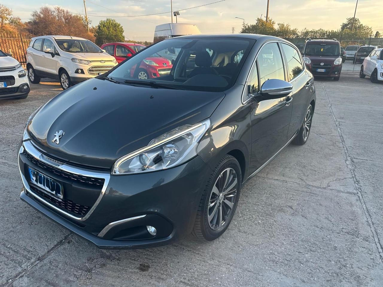 Peugeot 208 1.2 PureTech Allure (2016) | OK NEOPATENTATI - Solo 64.400 KM!
