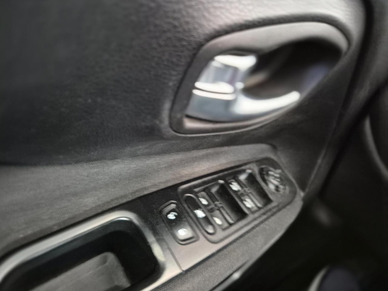 Jeep Renegade 1.6 E-TorQ EVO Longitude