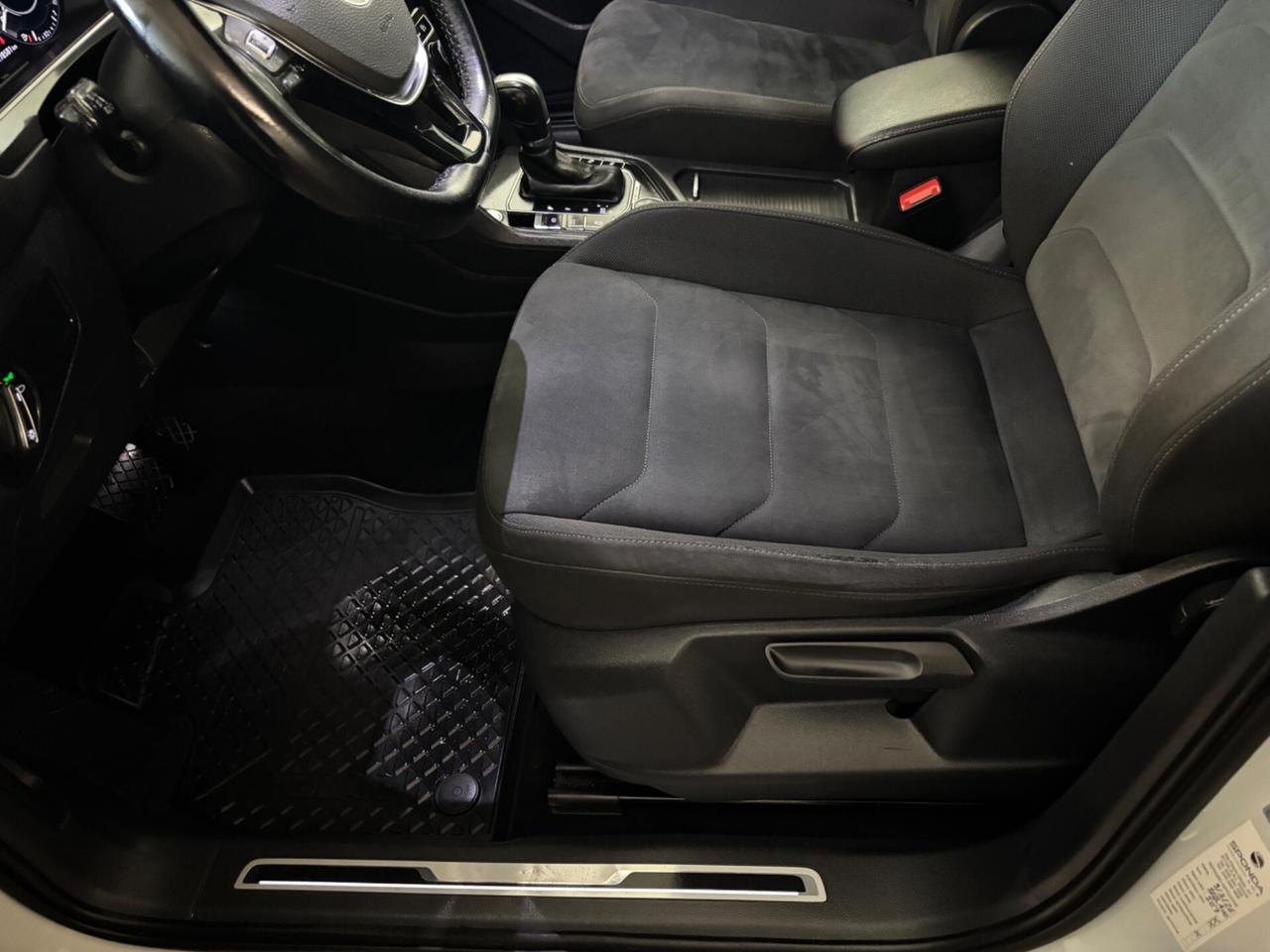 Volkswagen Tiguan 2.0 TDI DSG 4MOTION ALCANTARA
