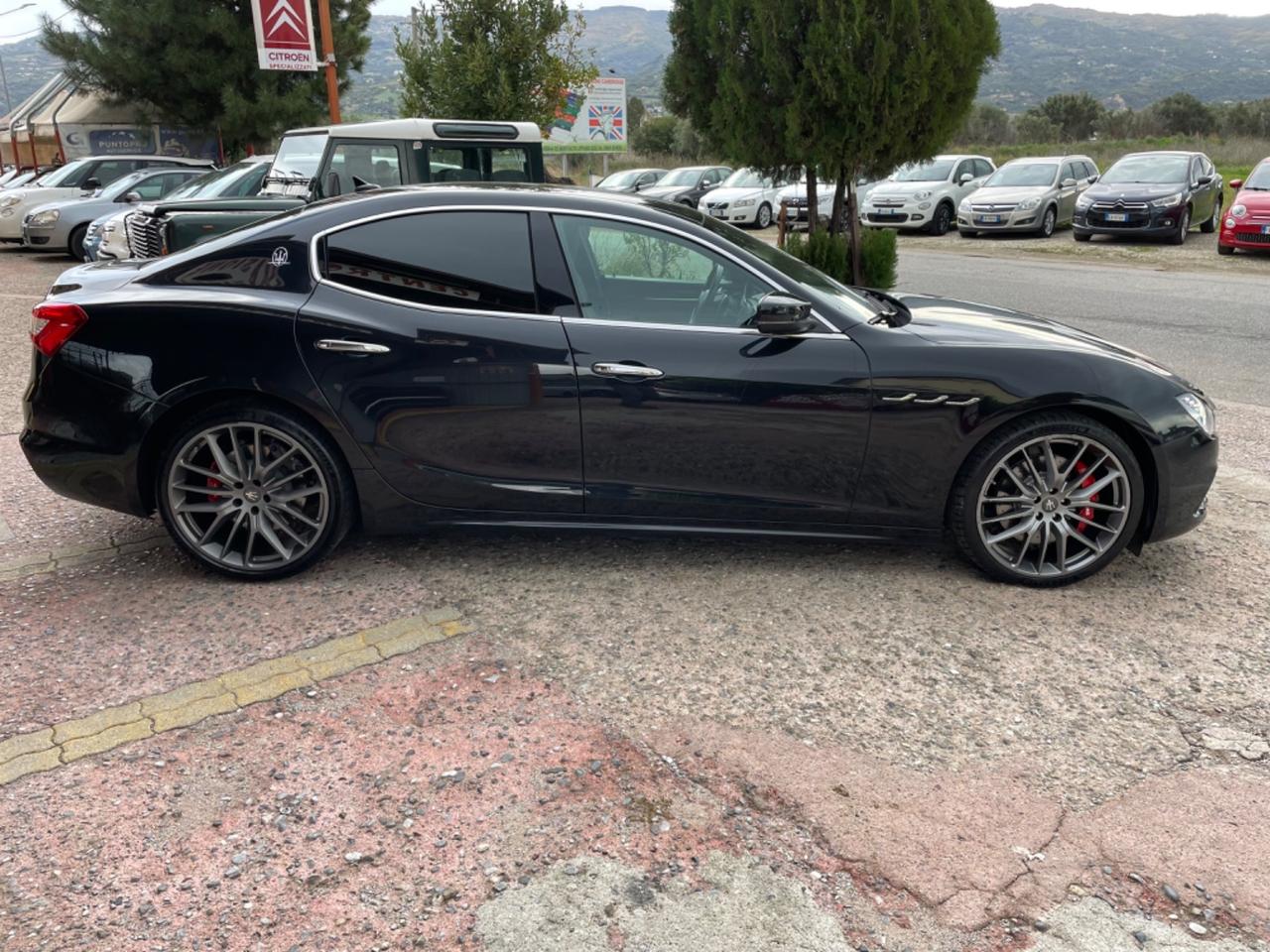 Maserati Ghibli V6 430 CV Q4 Gransport