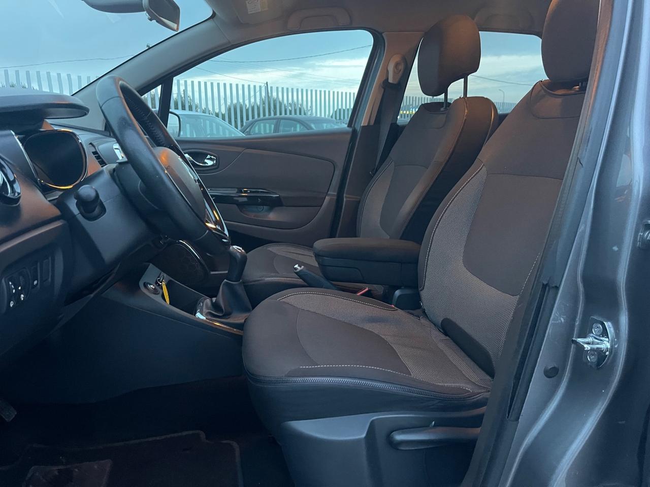 RENAULT CAPTUR 0.9 TCE 90CV R-LINK FULL LED MY14