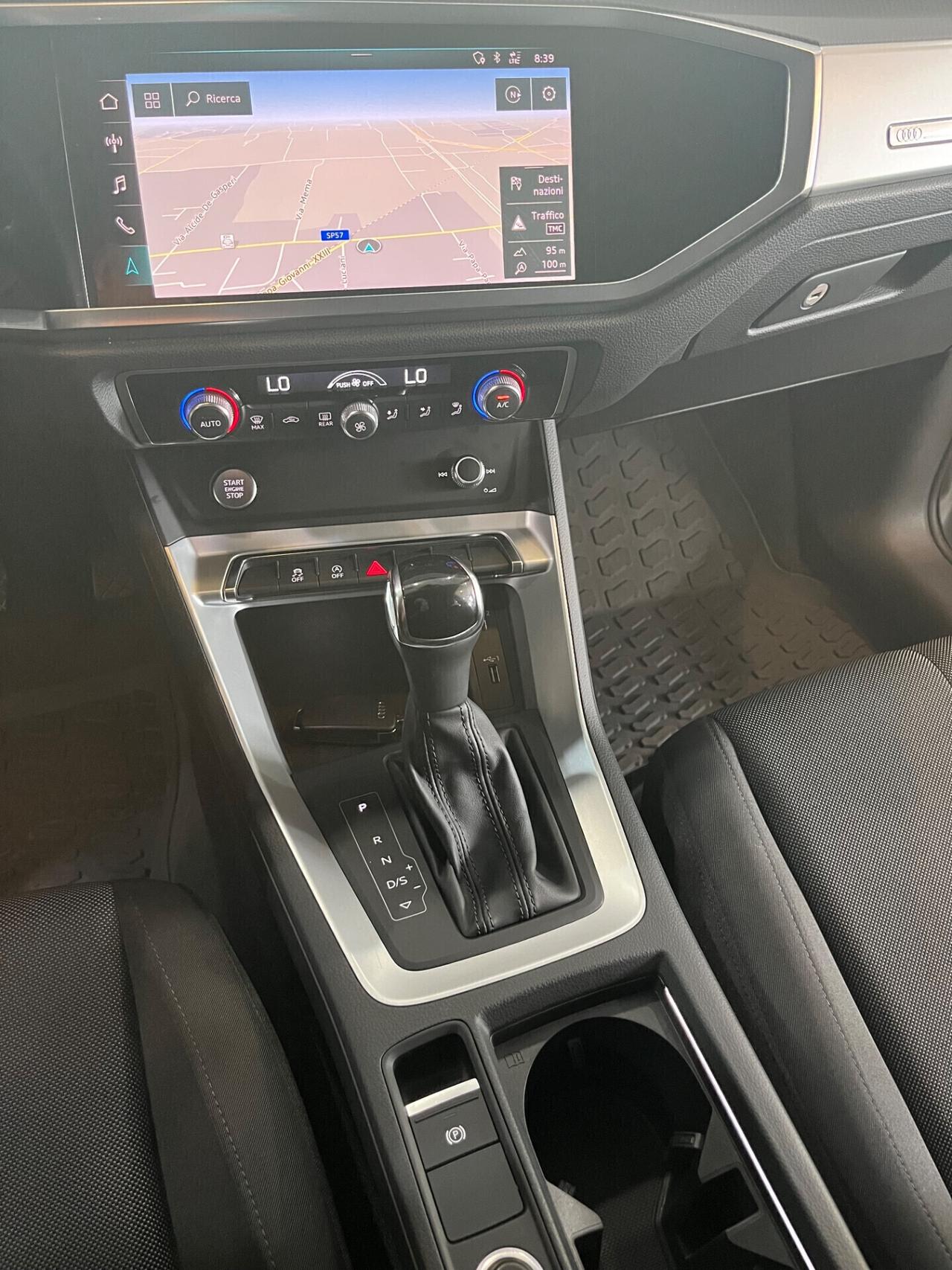 Audi Q3 35 2.0 tdi Business s-tronic 92.000 KM!!