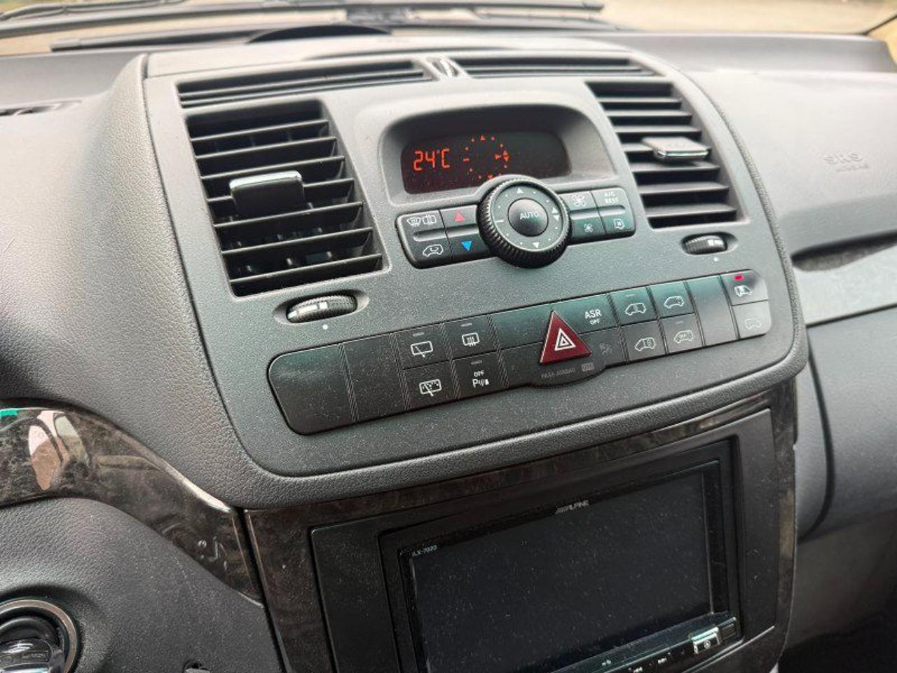 Mercedes-Benz Viano 3.5 Ambiente *VIP BUS *Petrol * FIRST CLASS